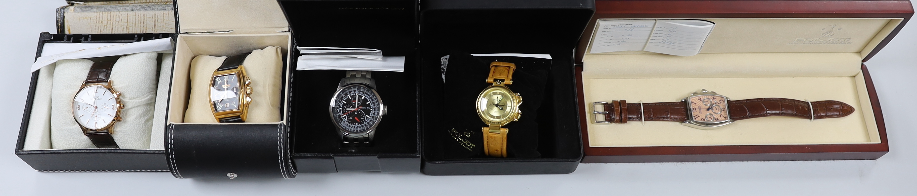 Five gentleman's modern assorted wrist watches including three Poljot International, Hugo Schwarze and Moscow Time.
